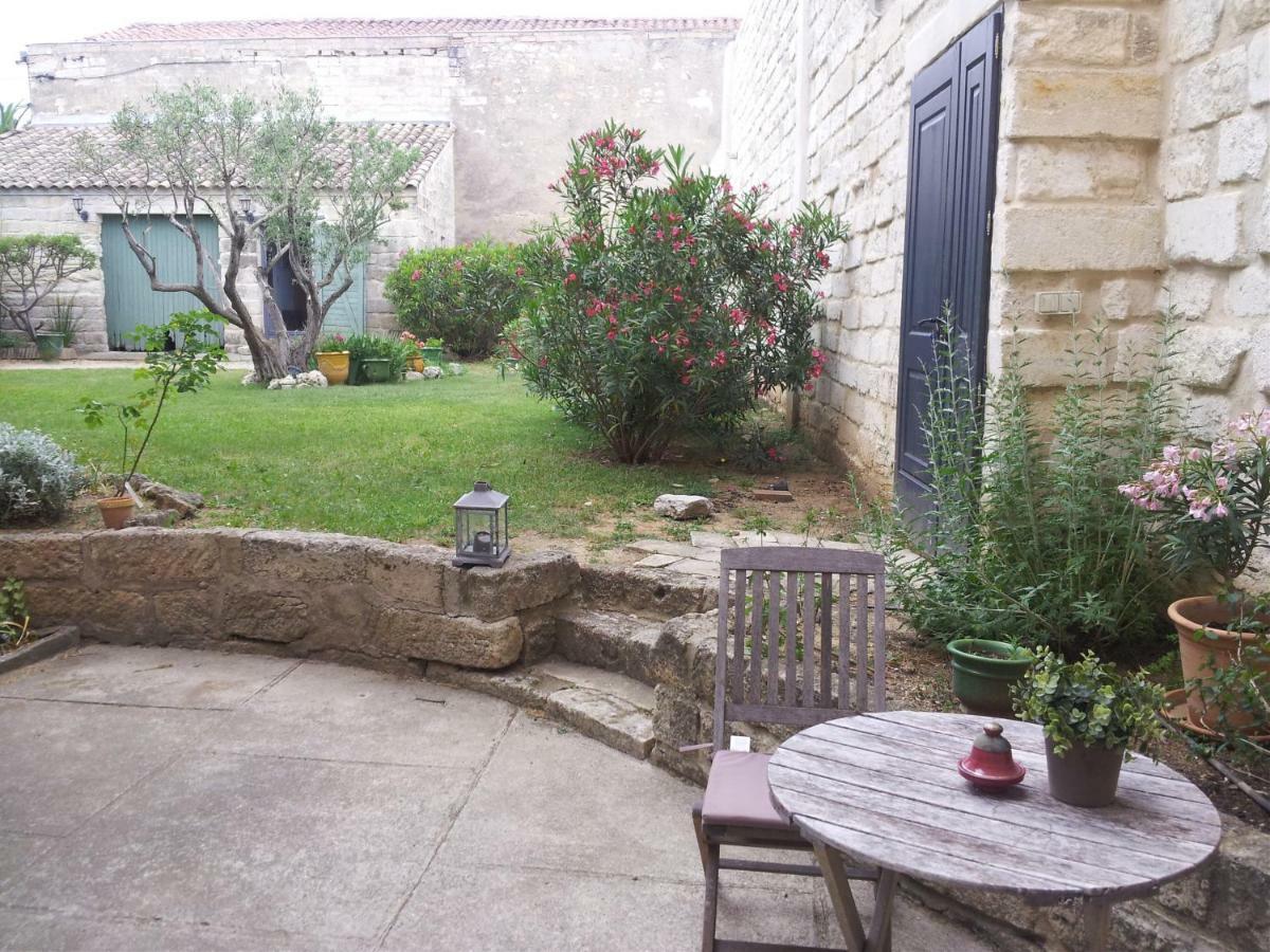 Chambres De Charme Chez L'Habitant Baillargues Exterior photo